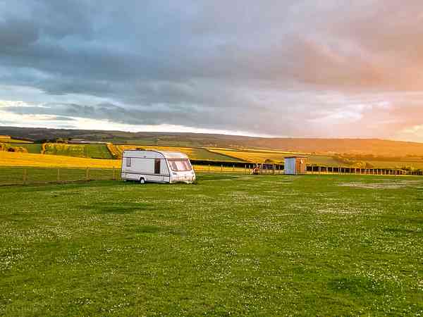 Electric grass tent or campervan pitch