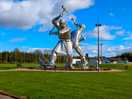 New sculptures at port glasgow to commerate the ship building industry