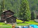 Platz in richtung dorf