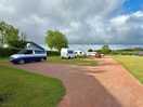 Gravel pitches with ehu