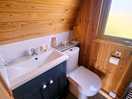 Very clean bathroom.