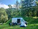 Mooie plek aan het einde van de camping.