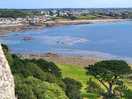 15 minutes to marazion and st michael's mount.