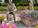 Tribute statue to sites previous life as war time leiston airfield