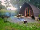 Running water wigwam. fridge, conduction hob, kettle, microwave, own shower and kitchen sink.