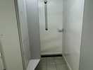 Great clean shower- good size.