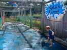Splash tunnel