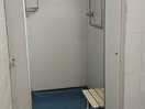 Large, clean shower cubicals, with plenty of hot water.