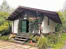 Lovely ‘straw-bale’ buildings and facilities