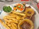 Fabulous meal in the pub. lovely atmosphere and very friendly people