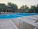2 petites piscines pas asser pour le camping en plus le bonnet de bain est obligatoire