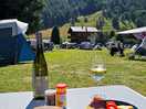Platz in richtung berge