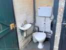 Flushing toilet