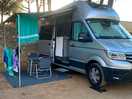 Emplacement à l’ombre à partir de 14h conseillé par le propriétaire du camping
