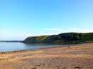 Sea 10 minute walk.