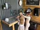 So beautifully decorated i had helpers to wash up!
