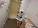 Great toilet/shower facilities which were toasty warm