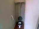 Tiered toilet block