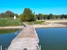 Il pontile sul lago del campeggio badiaccia