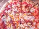 We got to experiance the delious pizza van . was so yummy