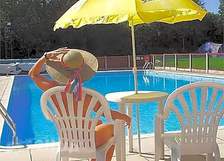 Naturist (nudist)