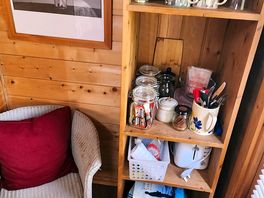 Extra touches, including hot chocolate
