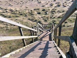 The stairs down to the beach.