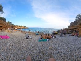 Playa a pie de camping y súper accesible