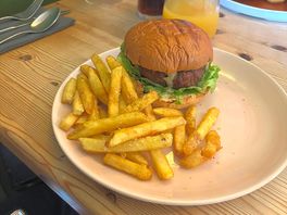 Child’s burger was a decent size!