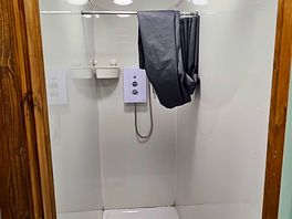 Mens shower's