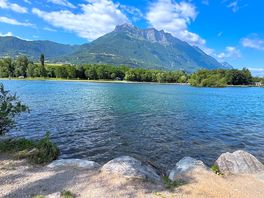 Walk around lake