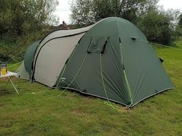 Our tent completely alone at the end of the field. bliss.