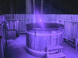 Hot tub can be used at night