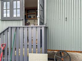 Hut exterior