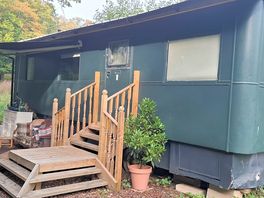 Entrance to zeus shepherd's hut