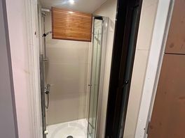 Spotless shower block