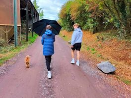 The walk from site to the canal