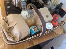 Breakfast hamper