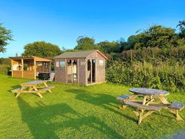 Little shop and picnic area