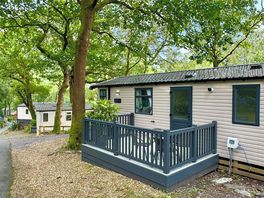Woodland Elm Exterior Photo