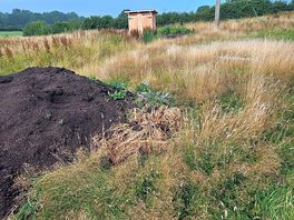 Compost toilet