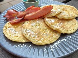 Breakfast at the cafe