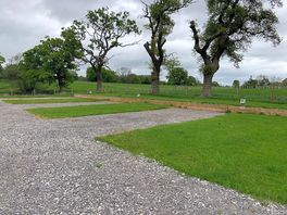 Non electric hardstanding pitch