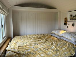 Pull down bed