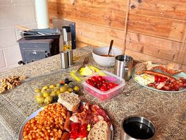 Lovely spotless kitchen