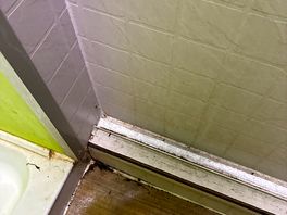 Men’s facilities