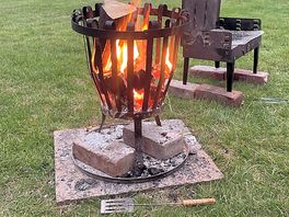Fire pit & wood available at a very reasonable charge.