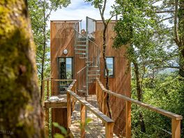 Treehouse exterior