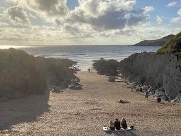 Barricade beach