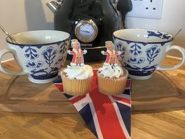 Cute little king charles cupcakes and tea upon arrival.